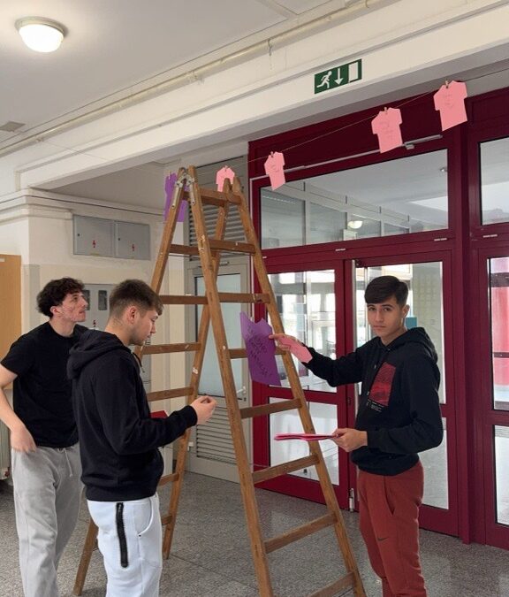 DAN RUŽIČASTIH MAJICA