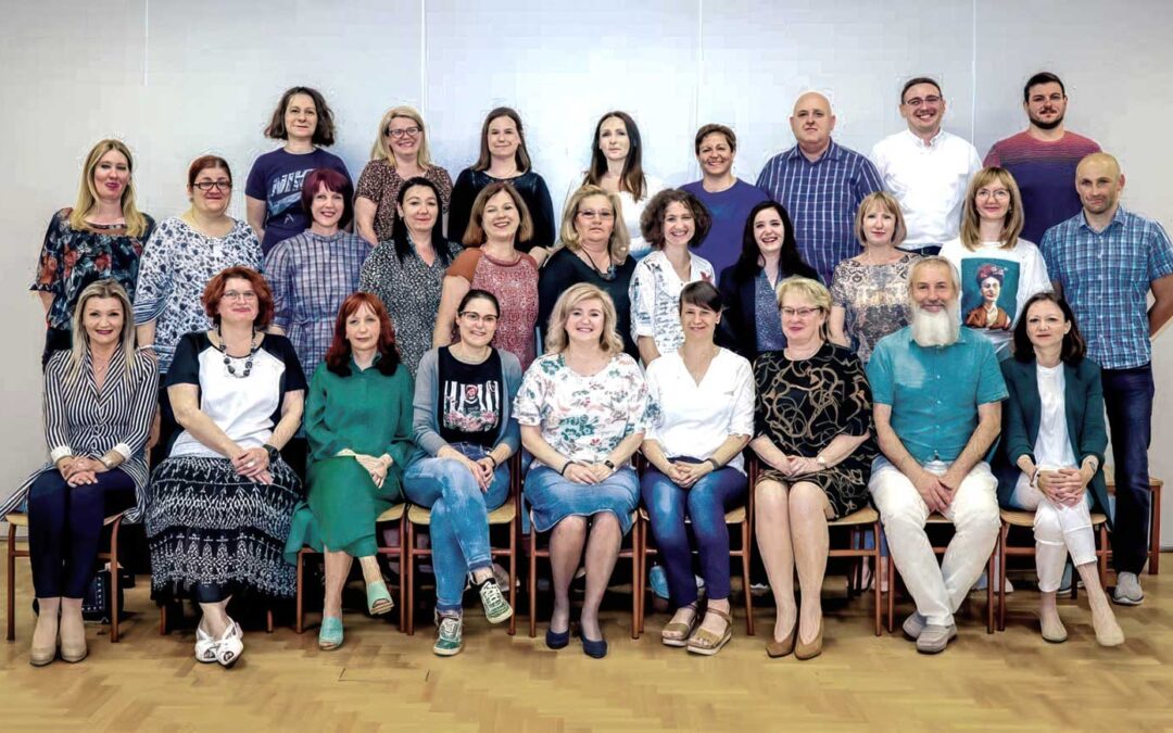 Fotografija Nastavničkog vijeća u šk. god. 2021./2022.
