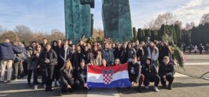 Učenici Komercijalne i trgovačke škole Bjelovar u Vukovaru na 18. Mimohodu “Vi ste naš ponos, mi smo vaša snaga”