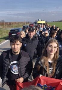 20251123_203230-206x300