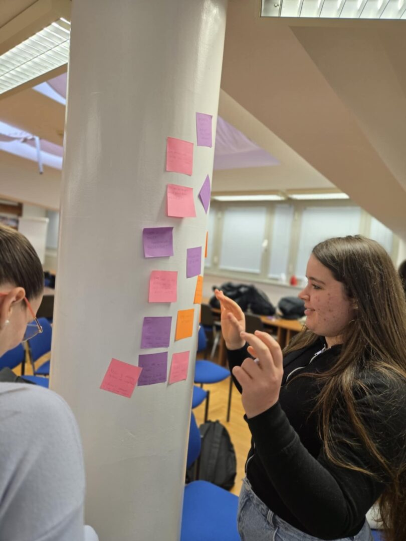 25a520a8-e73c-4221-be5e-e8c122d1485a