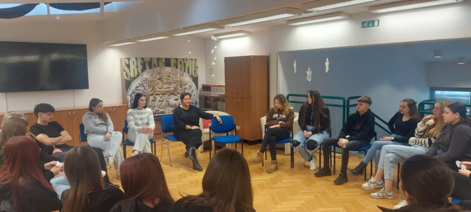 a52e61a3-787b-406a-829f-1bd80b4626d5